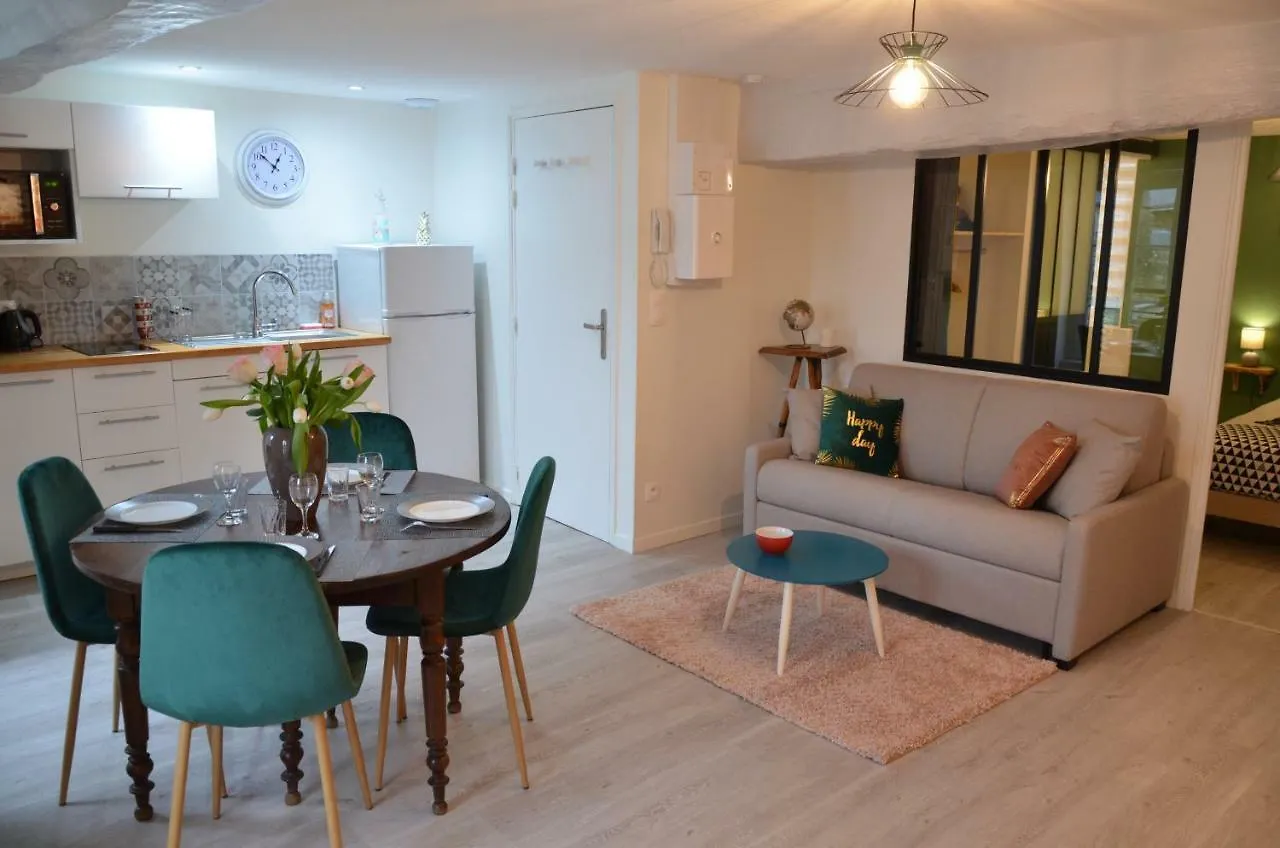 Patern Arz : Appartement Centre Historique Vannes 0*,  France
